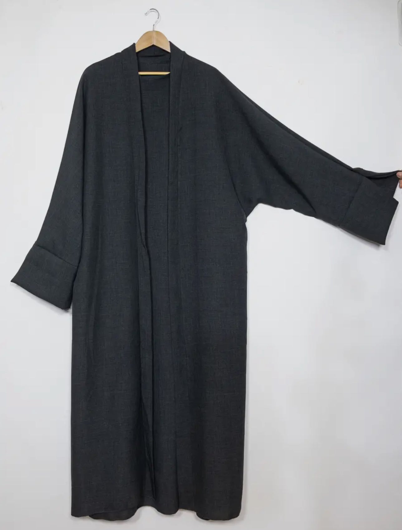 Abaya Amina
